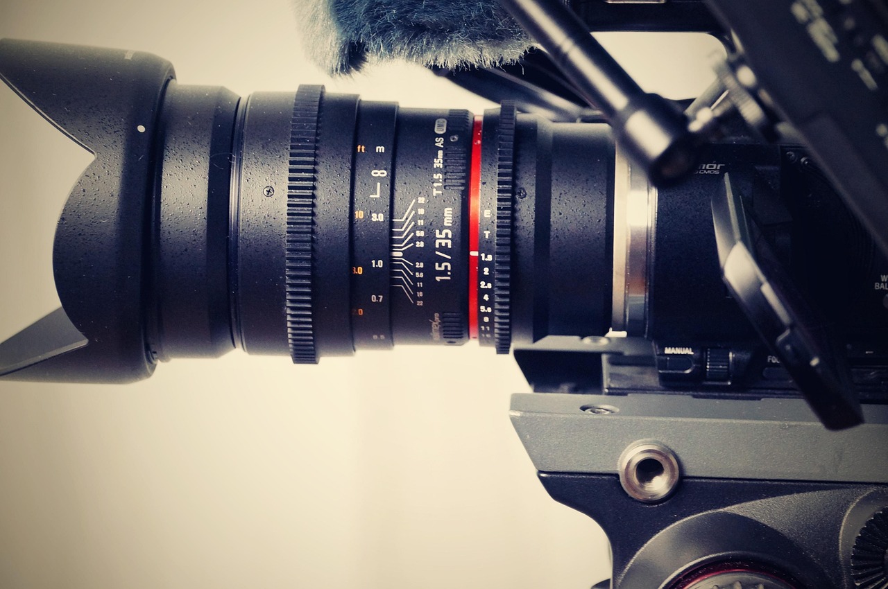 Видеоустройство с PoE разъемами